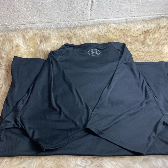 Men’s Under Armor T-shirt - Picture 6 of 6